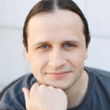 Profile picture for user pawelbrodzinski